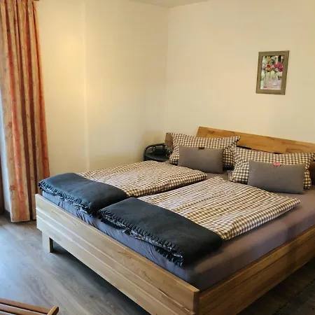 Britta Heim Apartment *